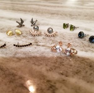 3/$20 Lot of 7 Pairs of Stud Earrings